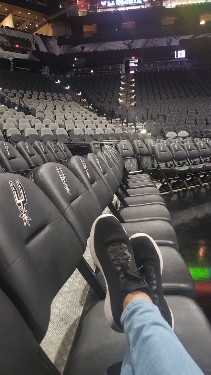 Solito para mi 😉 #ATTCENTER #Spurs