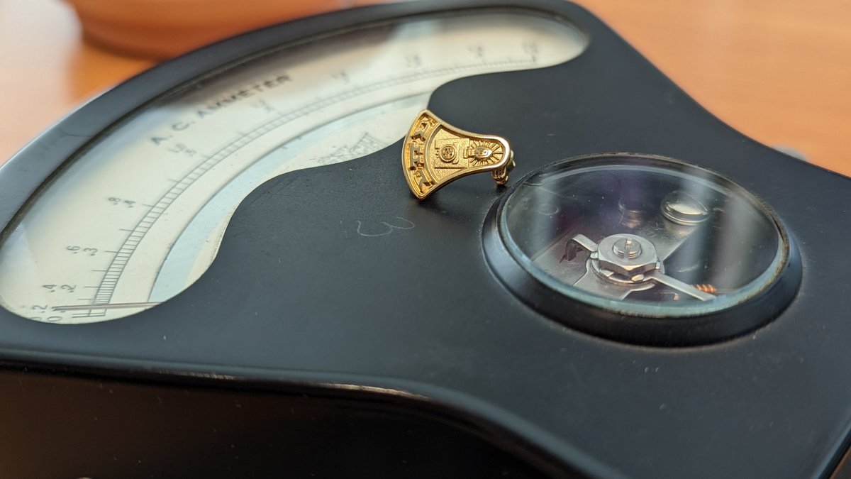 SigmaPiSigma's tweet image. Not just a pin: membership in Sigma Pi Sigma is a lifetime of honor, service, fellowship, and encouragement