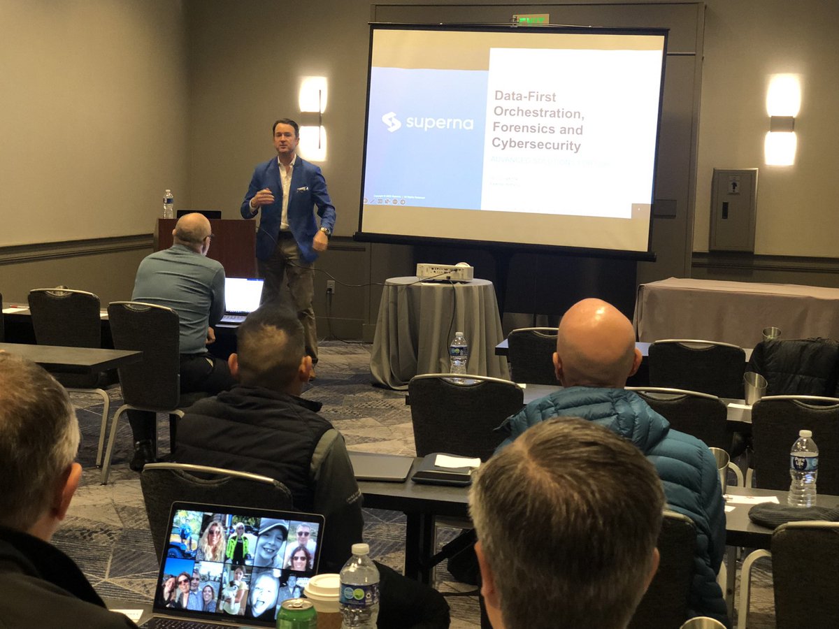 Axel Streichardt tweet media