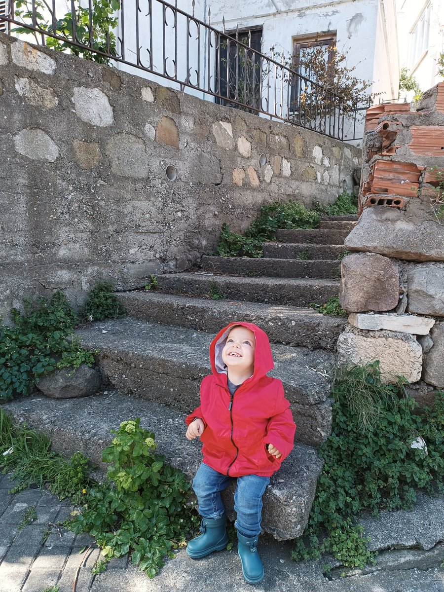 İki gözümün çiçeği, güneşim, mucizem,Deniz'im. Sana söz yine bahar gelecek ❣️