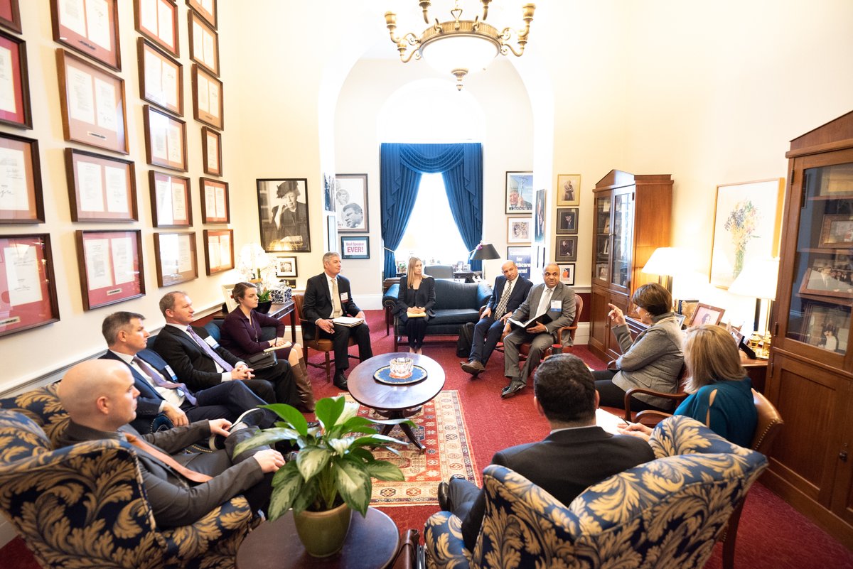 CarePharmacies's tweet photo. U.S. Representative Anna G. Eshoo, Congressman Morgan Griffith, U.S. Senator Ron Wyden, and U.S. Rep. Diana Harshbarger, pictured speaking with members of the @NACDS Board of Directors and staff to influence #ProPatient &amp; #ProPharmacy future vigilance. https://t.co/TtITug2byj
