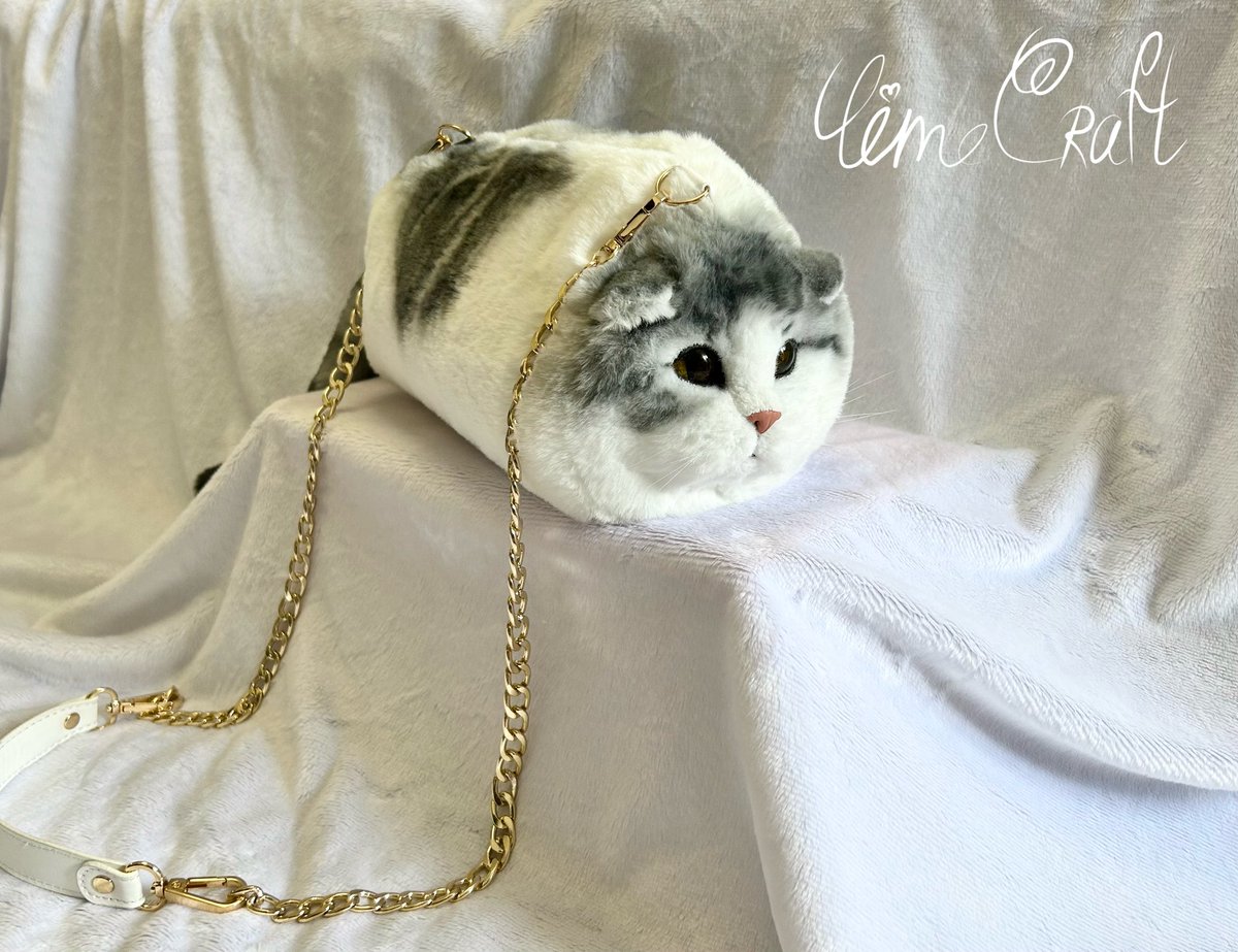 lime_craft27's tweet photo. I just finished my cat’s new bag and I want to show it to you💕🍞
Soon such bags will be on sale ✨
What do you think about this bag? https://t.co/WpjrR0SxWV