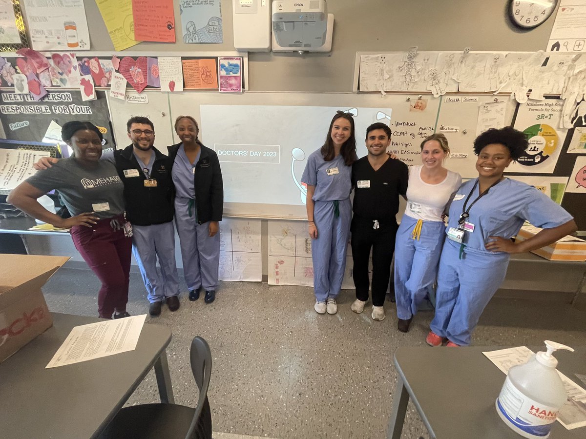 Today for #DoctorsDay I volunteered with @VUmedicine and @MeharryMedical students at a local high school to expose students to a career in healthcare! Pictured is our suturing and IV workshops. The students had fun, or as one budding surgeon told me 'we slayed' 💅🏽 #GenZFTW