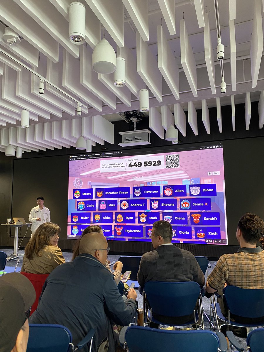 Quizzing us on what we learned in the SEO workshop with a Kahoot game. Great takeaways and so much Q&amp;A we went overtime! Thanks <a href="/jellyacademy/">Jelly Academy</a>  <a href="/Social__Pacific/">SocialPacific</a> #socialpacific