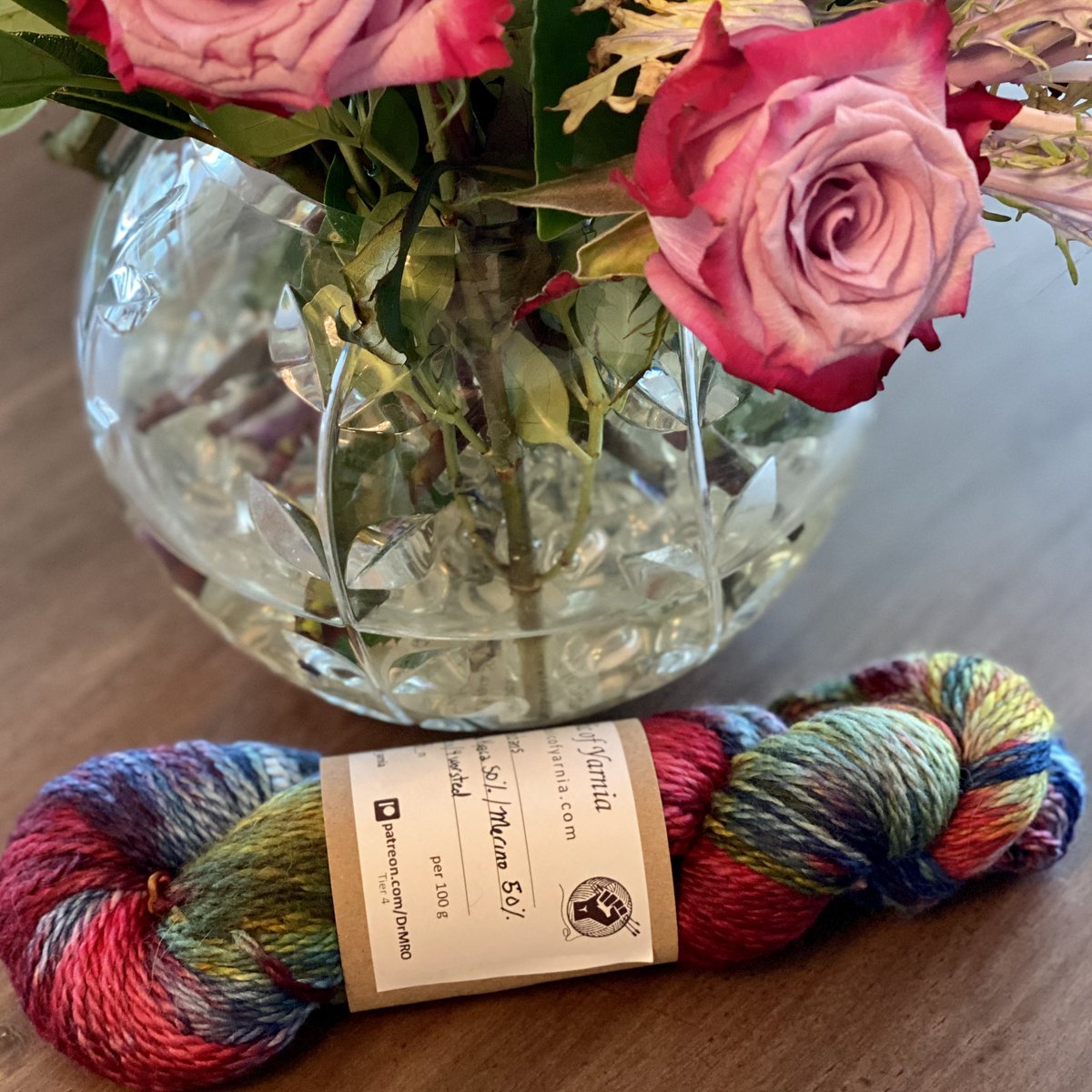 @ISASaxonists I got my yarn OMG OMG OMG I should have ordered more! 😭 I actually want to make something bc this is SO gorgeous! Any suggestions for a total beginner scarf pattern w/ this yarn? #republicofyarnia #yarn #knitting #beginner