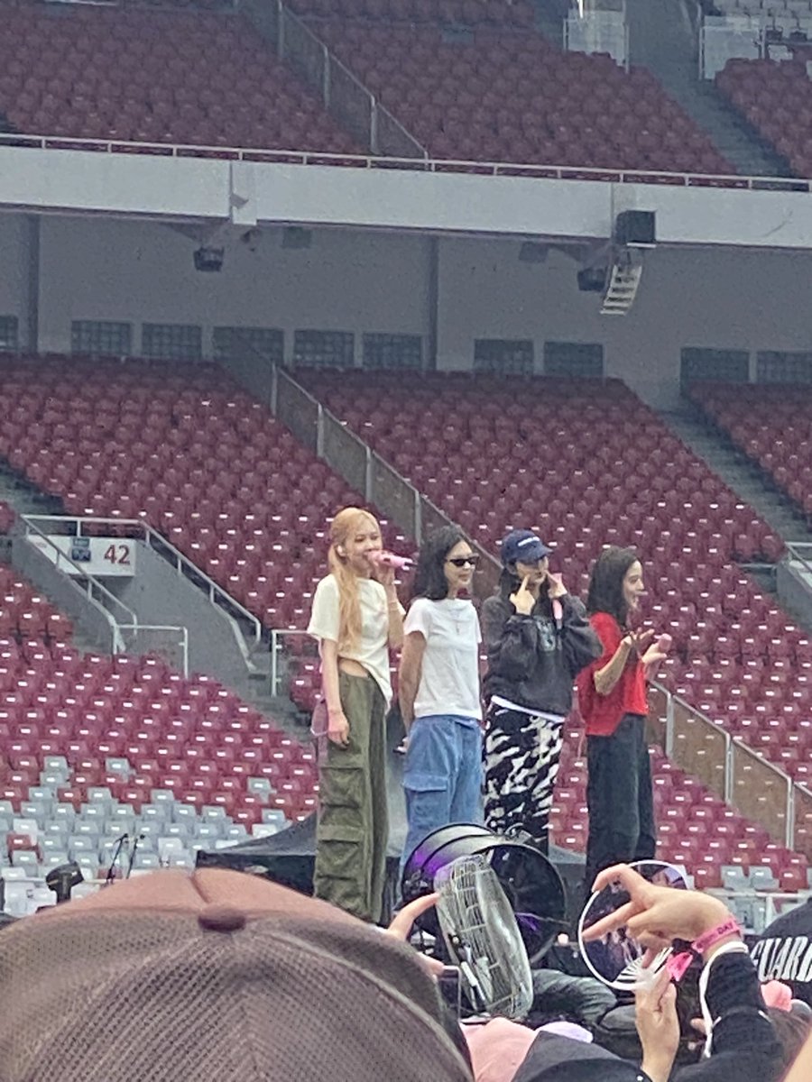 acdumpies's tweet photo. 🤍🥺 https://t.co/P9PYu6EsHB