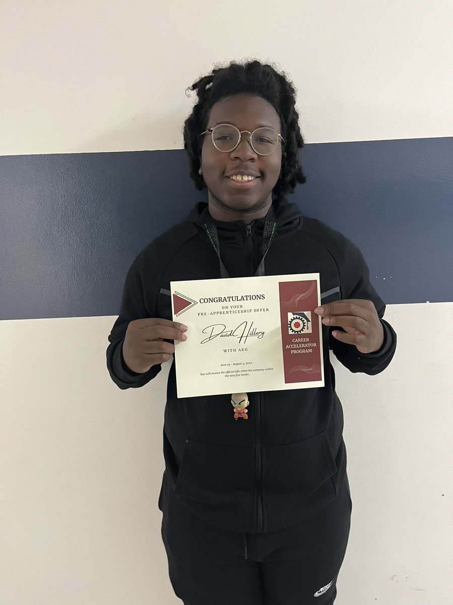 Robin Bowers tweet media