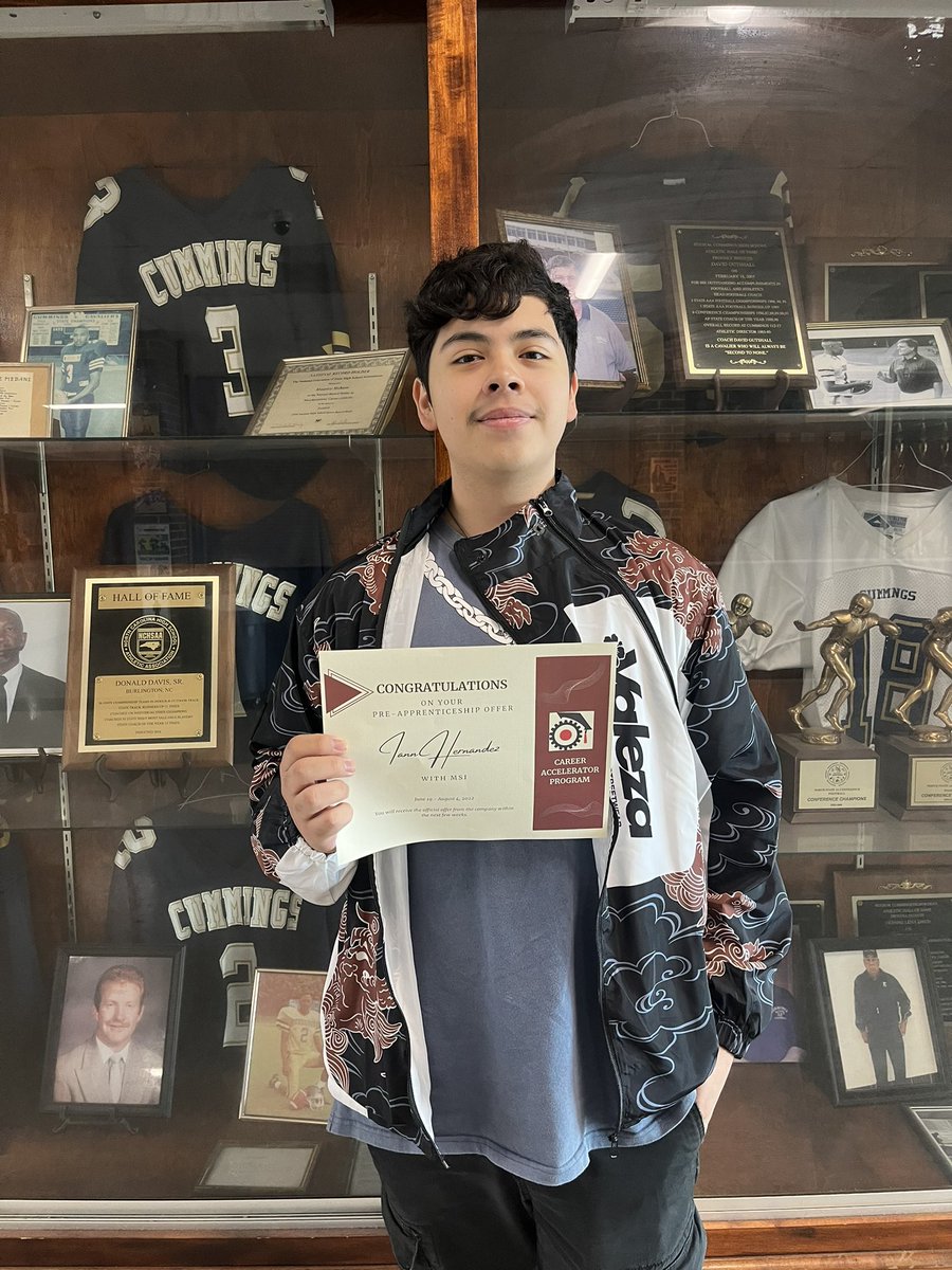 Robin Bowers tweet media