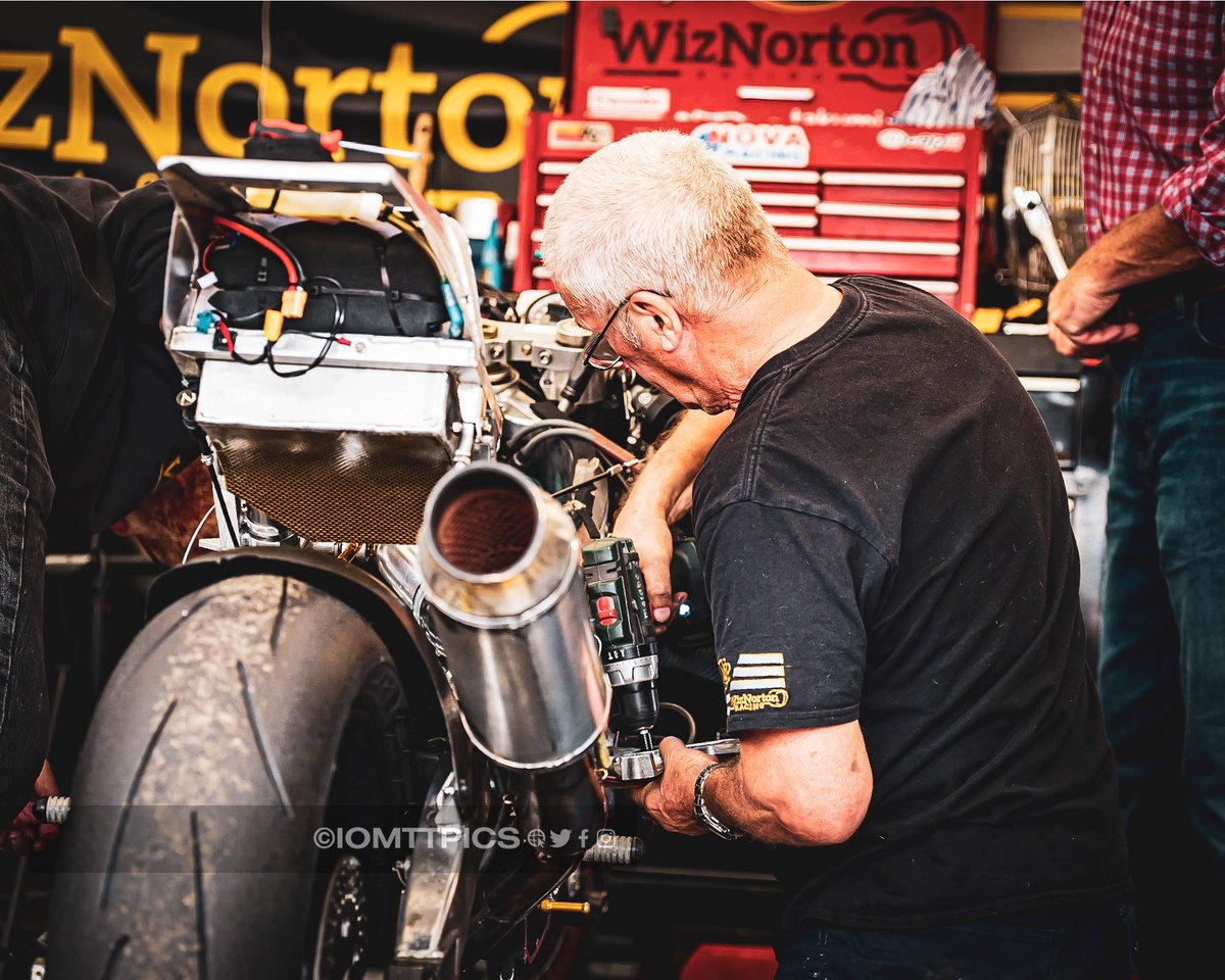 iomttpics's tweet photo. One thing I love at TT & MGP is wandering around the paddock getting shots of people working on bikes. Here some from 2022. #paddockpics #tt #mgp #tinkering https://t.co/0B6bo6xjPW