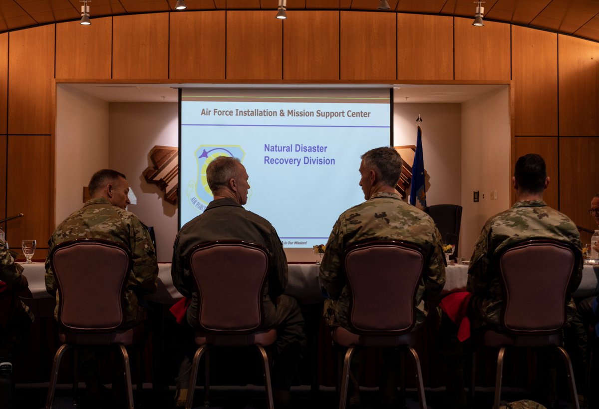 TeamTyndall's tweet photo. #TeamTyndall welcomed back Gen. Mark Kelly commander of @aircombatcmd and Command Chief Master Sgt. John Storms today to see Tyndall's rebuild progress and experience our 325th Munitions Squadron Airmen executing their mission. 
📸: SrA Tiffany Del Oso https://t.co/HAxI5NwB16