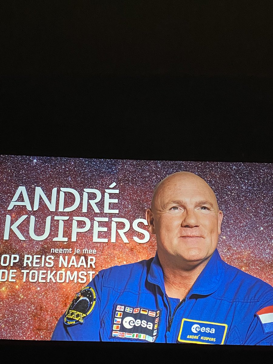 Wat een indrukwekkende verhalen en ervaringen van <a href="/astro_andre/">André Kuipers</a> heb vanavond mogen horen. Een geweldig college over het verleden, heden en toekomst van #ruimtevaart