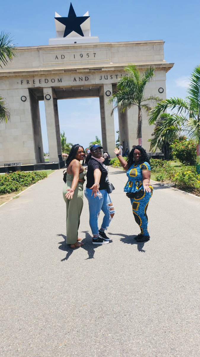 Experience the best independence  Square 📍…which contains monuments to Ghana's independence square  #darkskinbaddiesdaily #blackwomenrock #melaninonfleek #blackgirlrocks ... #blackisbeautiful #blacklove #black #model #melaninmagic # GuidedCurated # BILSON TOURS GH🇬🇭