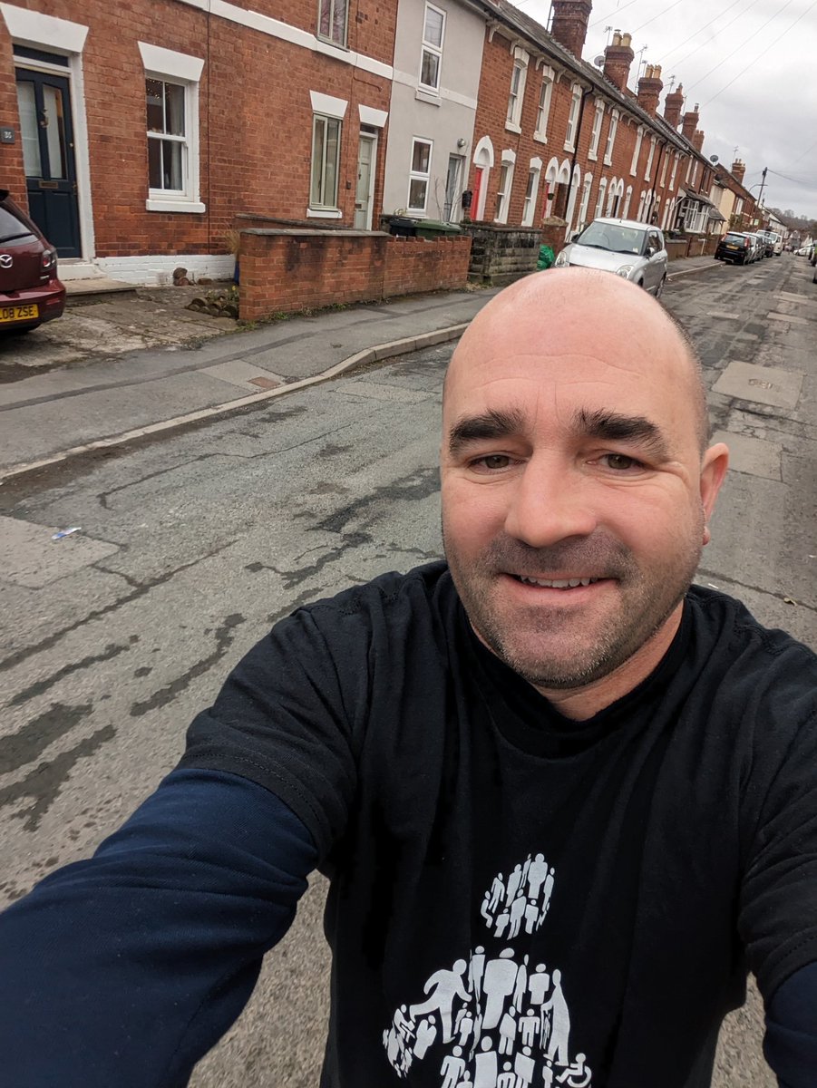 admogs's tweet image. facebook.com/10000512595341…
One day left , over 180 miles walked, £1040 raised so far ! I am doing 11 miles tomorrow on my last march. Please keep sharing and donating if you can. Every little helps. Thanks for all the support.  🫶❤️#marchthemonth #prostatecanceruk