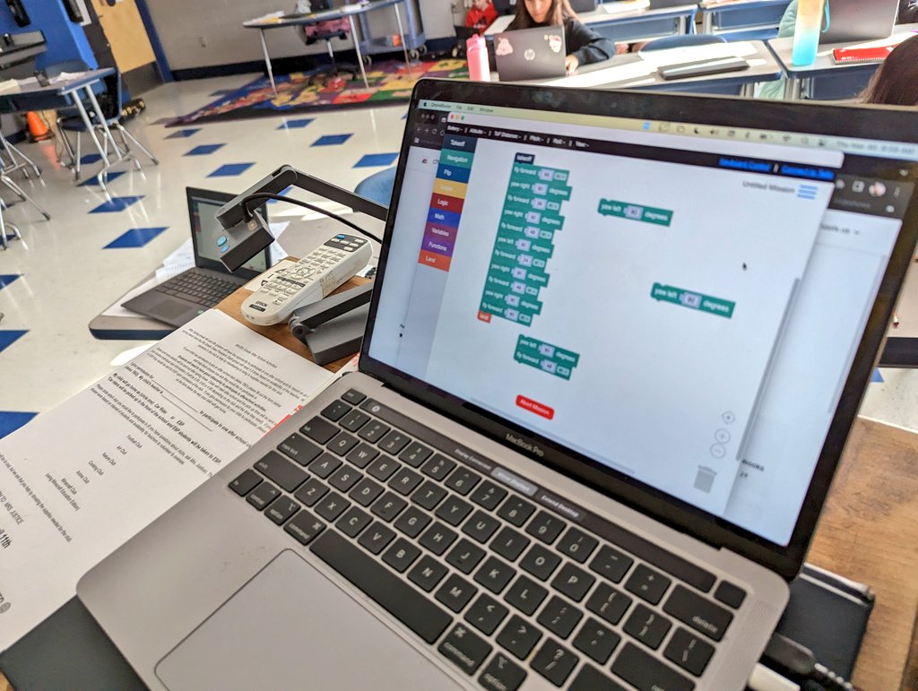 mrpiercEy's tweet image. We coded and flew some drones today in class.  Students plotted polygons on a coordinate grid and then figured out the code needed to fly along their perimeter.