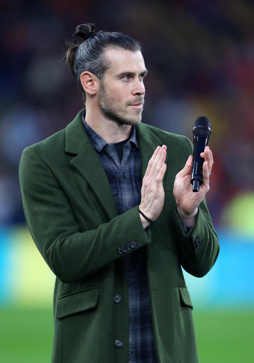 Gareth Bale (@garethbale11) on Twitter photo Thank you for the incredible reception on Tuesday night. It’s been such an honour to represent my country and play in front of the best fans in the world ❤️🏴 <a href="/Cymru/">Wales 🏴</a> Thank you for the incredible reception on Tuesday night. It’s been such an honour to represent my country and play in front of the best fans in the world ❤️🏴 <a href="/Cymru/">Wales 🏴</a>