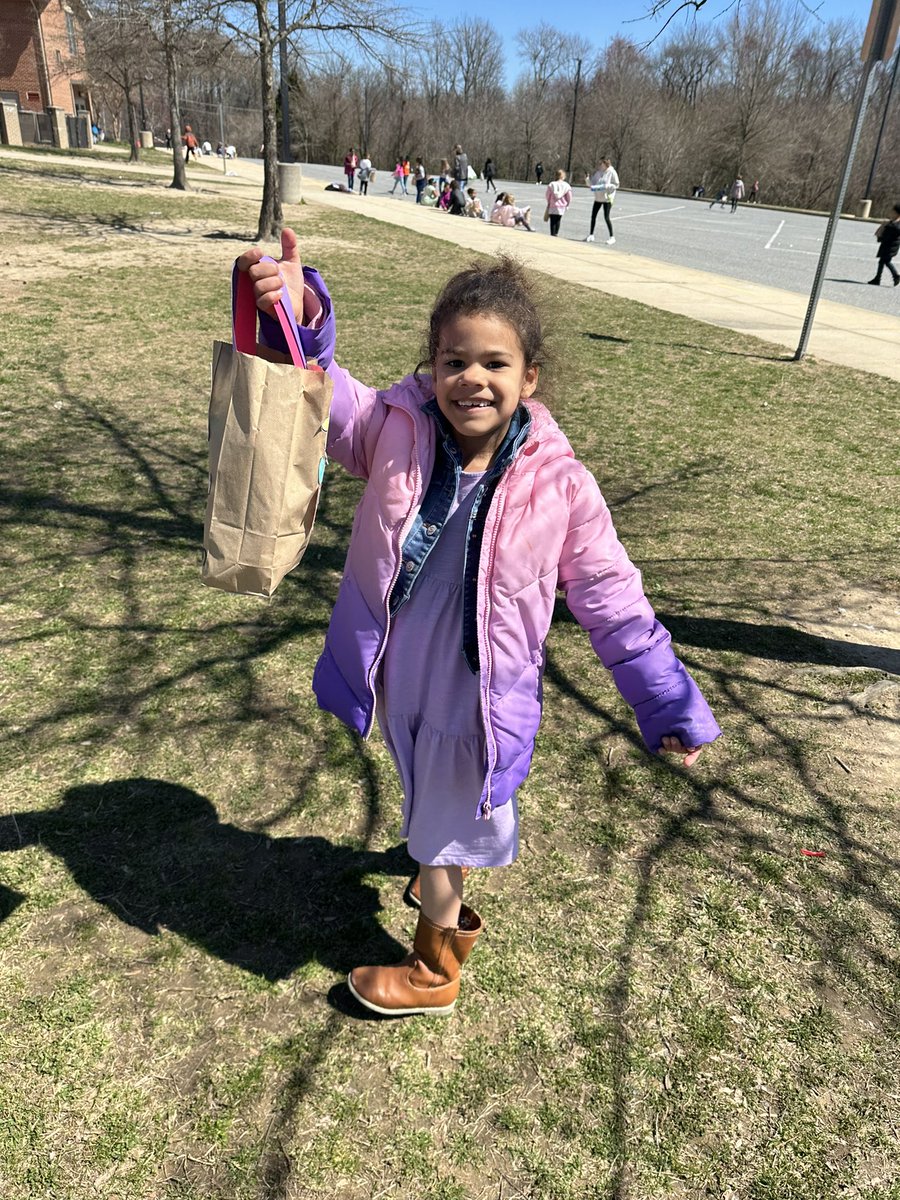 Smiles all around 🐰🥚❤️ <a href="/VincentFarmBCPS/">VincentFarmBCPS</a>