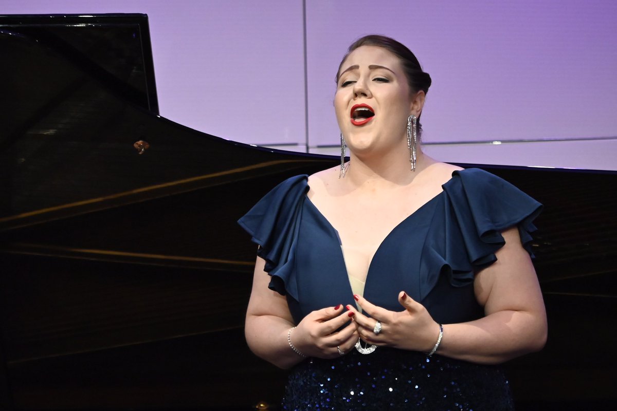 I am beyond thrilled to have won the Tait memorial prize and scholarship at the <a href="/ROSLARTS/">ROSL ARTS</a> Overseas final on Tuesday for the most Outstanding New Zealand/Australian Musician 🎶

Such a fabulous night and I am so excited to be joining the Tait family!💕

📸Robin Footitt