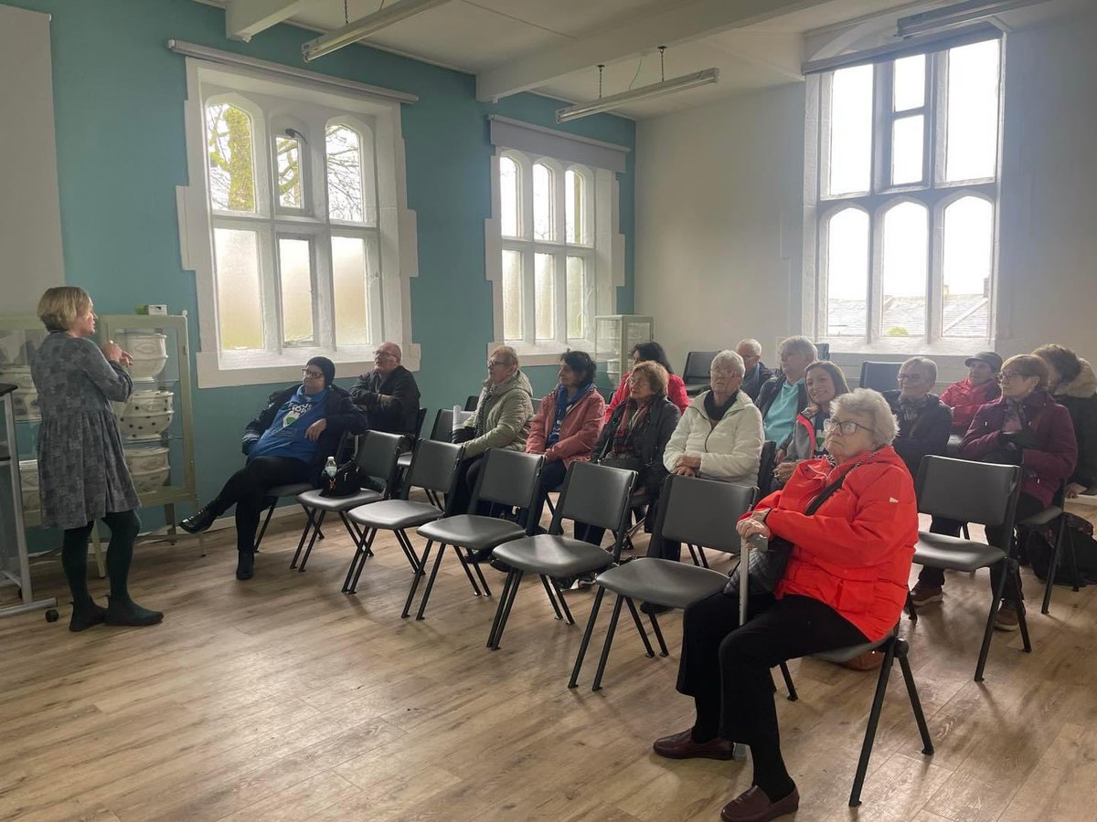 Focus4Hope's tweet photo. Today we took our seniors to Haworth and visited the @BronteParsonage
We learned all about the family history, meandered round the shops and enjoyed a lovely lunch together #combattingisolation
Thanks @damart_uk https://t.co/Dyj1f6X749