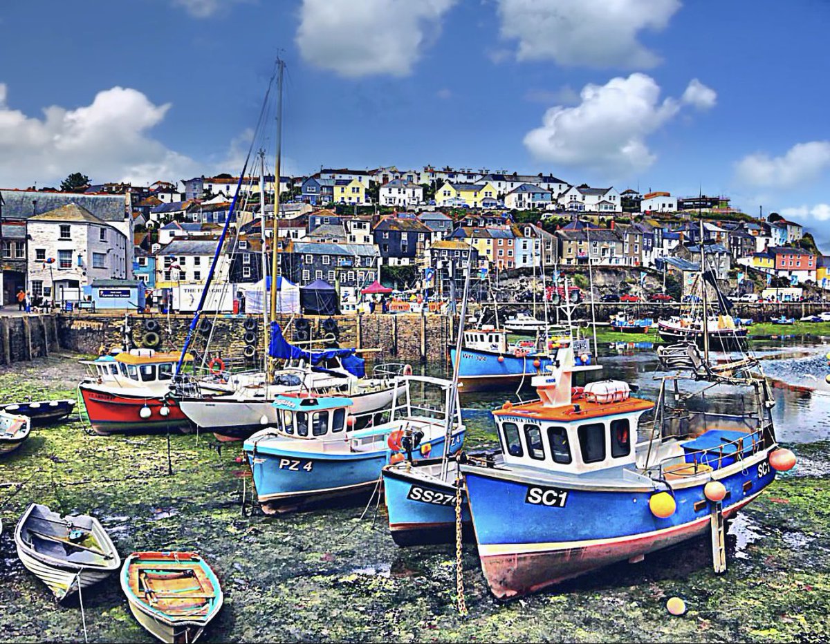❤️ #Cornwall #mevagisseyharbour #mevagissey #visitcornwall #photography #photosofbritain #photooftheday #thephotohour #bäume #placestovisit #art #cornishartists #photographyisart  #cornwallphotography #amazing_shots  #photo  #trendingphoto #artoftheday #fishingboats #boats