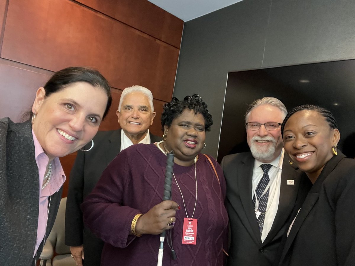 VIA_Transit's tweet photo. Thanks to our friends and partners at the @sachamber, @SAHispanicCC, @USDOT, @FTA_DOT, VIA Board Members, and the #SA2DC team for sharing our mission and vision to #KeepSAmoving. Special thanks for ongoing support from lawmakers and leaders, at @COSAGOV to our nation’s capitol. https://t.co/KhK1aECUeA