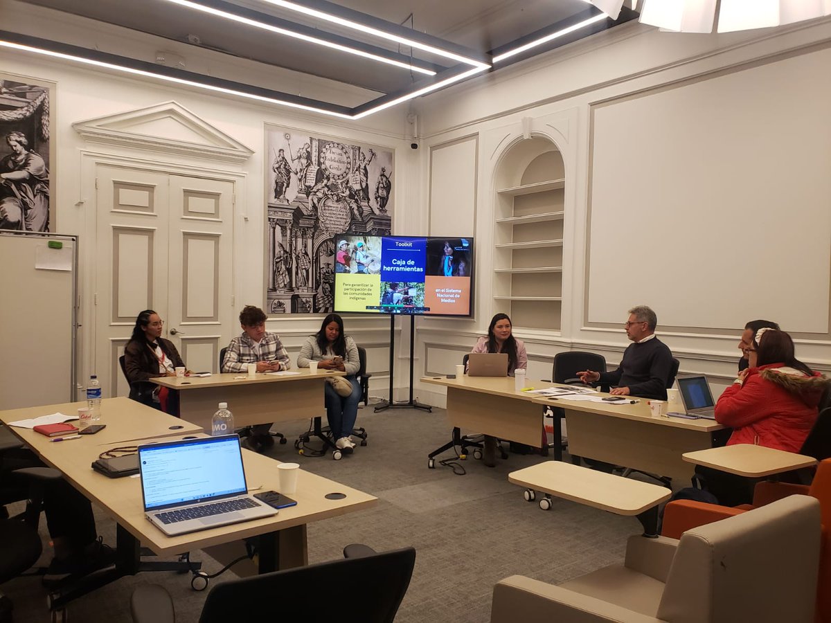 centroISUR's tweet photo. En este momento nos encontramos en el Focus Group - Toolkit para garantizar la participación de las comunidades indígenas en el sistema nacional de medios. https://t.co/pESzJiDSIj