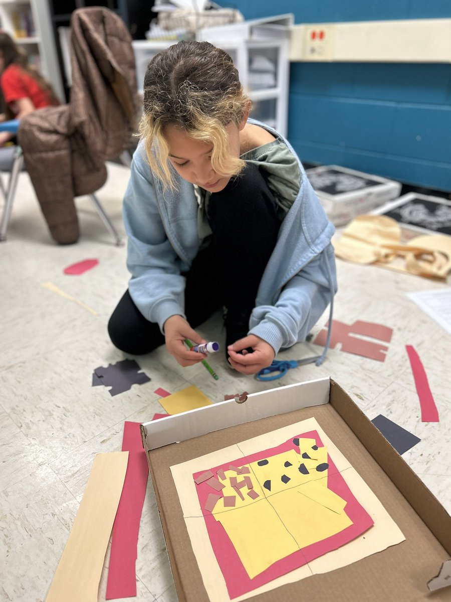 giftedsparkler's tweet image. Petty’s Patriots were hard at work today as they started the first part of their fraction unit #performanceassessment! I cannot wait to see their finished products! HUGE thanks to Sergio’s Italian for the boxes! #gordonpatriotpride #kidsdeserveit #iteachmath