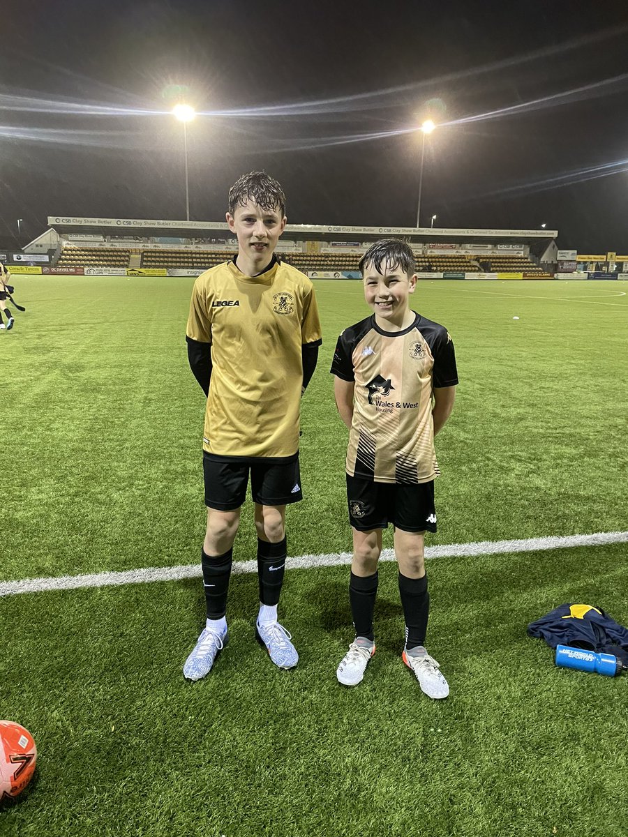Points split this evening between our U12s and <a href="/bflacademy/">Briton Ferry Llansawel Academy</a> 
1-1 being the final score in a highly entertaining and competitive game. Thanks to our visitors for making the trip !
Our MOTMs: 
Ifan Davies 
Llew Rees
#TheOldGold #YrHenAur 🖤💛