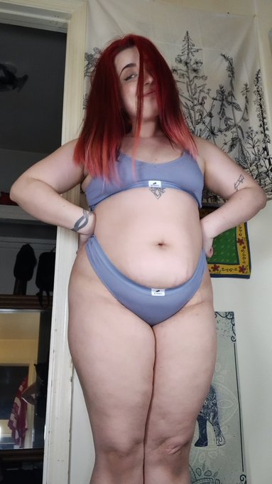 Like damn she in ha mood https://t.co/yaRUk4FOTG