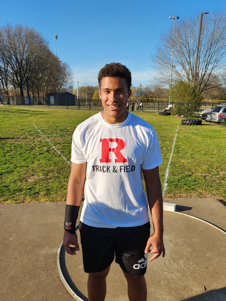 Another long time record goes down as Mason Green throws 57’7” in the shot put! 💪