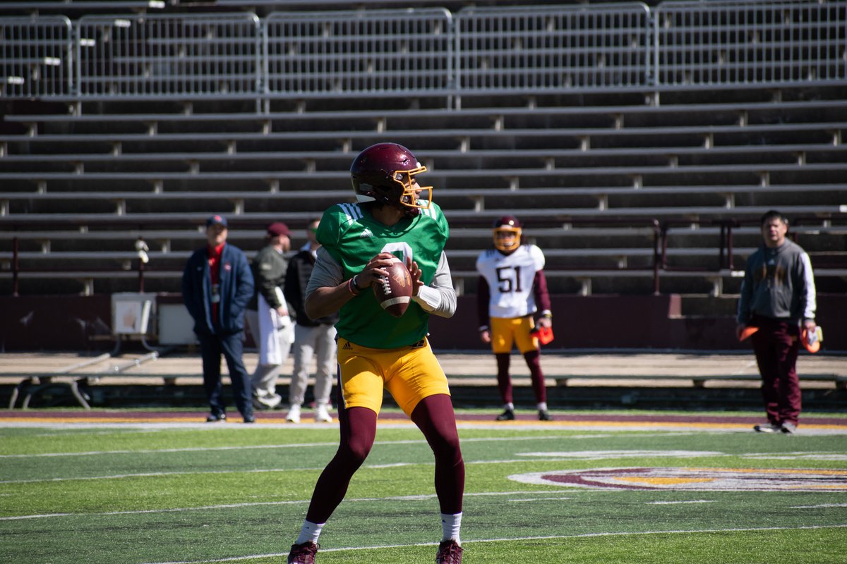Central Michigan Football (@cmu_football) on Twitter photo 📷Thursday morning outdoor practice...
<a href="/JBurke1504/">John Burke</a>, @ironej1, <a href="/jordynwms2021/">Jordyn "JD" Williams🎈</a>, <a href="/BertEmanuel3/">𝓑𝓮𝓻𝓽 𝓮𝓶𝓪𝓷𝓾𝓮𝓵 Jr</a>
Full 📸 gallery: cmuchippewas.com/galleries/foot…
#FireUpChips🔥🆙🏈 📷Thursday morning outdoor practice...
<a href="/JBurke1504/">John Burke</a>, @ironej1, <a href="/jordynwms2021/">Jordyn "JD" Williams🎈</a>, <a href="/BertEmanuel3/">𝓑𝓮𝓻𝓽 𝓮𝓶𝓪𝓷𝓾𝓮𝓵 Jr</a>
Full 📸 gallery: cmuchippewas.com/galleries/foot…
#FireUpChips🔥🆙🏈
