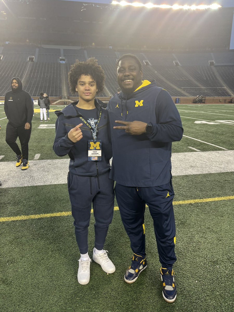 Trey Graham (@treygraham06) on Twitter photo Had a great time today at the university of Michigan!! Thank you <a href="/CoachSemaj/">Coach Semaj T. Morgan</a> for the tour! <a href="/smsbacademy/">SoundMind SoundBody®</a> <a href="/cbryant58/">Chris Bryant</a> <a href="/DenardX/">Denard Robinson</a> <a href="/CoachBlackwell_/">Curtis Blackwell II</a> Had a great time today at the university of Michigan!! Thank you <a href="/CoachSemaj/">Coach Semaj T. Morgan</a> for the tour! <a href="/smsbacademy/">SoundMind SoundBody®</a> <a href="/cbryant58/">Chris Bryant</a> <a href="/DenardX/">Denard Robinson</a> <a href="/CoachBlackwell_/">Curtis Blackwell II</a>
