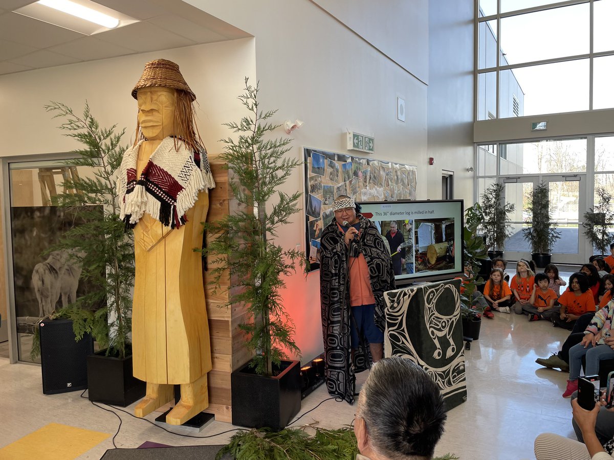 MaddaughSD36's tweet image. Proud &amp;amp; honoured to witness the Welcome Pole unveiling today @MaddaughSD36 @Surrey_Schools…a visible figure that welcomes all to the shared, traditional &amp;amp; unceded territories of the Coast Salish people, &amp;amp; contributes to the important process of #TruthandReconcilation #sd36learn