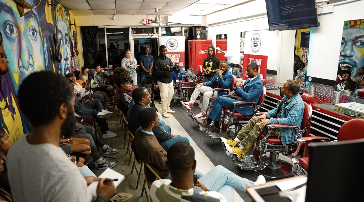 jeffnoelspeaks's tweet image. ✨🫱🏾‍🫲🏽 Meaningful work in progress! 

Our mission: to improve communities one conversation at a time 🗣️🌍. 

Today's much-needed dialogue on mentorship 🎓 &amp;amp; menteeship 🌱 took place in the heart of the community - the barbershop! 💈

Gratitude 🙌🏾 to BarberShop Speaks' partner…