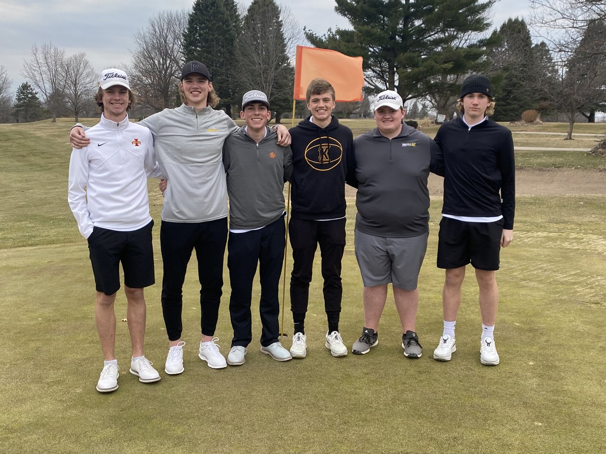 In a verrryyyy windy day, we shoot a 152 to win the Carlisle triangular at Pleasantville.  Carlisle 167 and Pleasantville 183.
Individually Evan shoots 1 under 34 for medalist.  Carson runner up at 36.  Beau 41, Kail 41.  Noah 44 and Urban 43.  
Good first week.