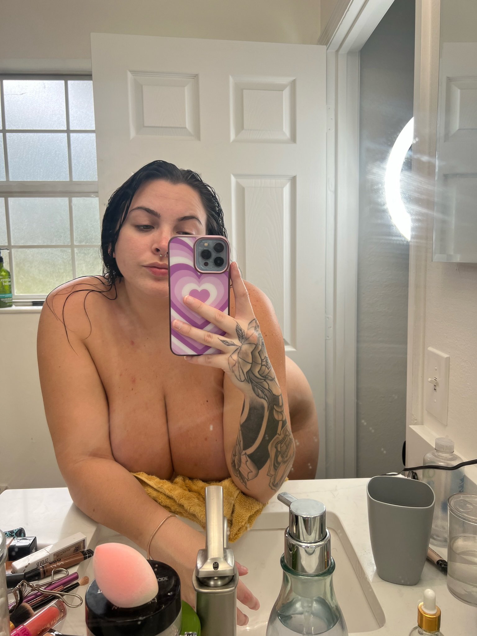 Sav brooke 0.4%💗💗 on X: Who wants to play in the shower?!? 😈💦 #onlyfans  #onlyfansbabe t.coW2LAOhllMm  X