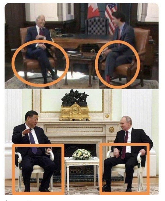 pdf00587301's tweet photo. Trivia: What body part is missing in Photo 1? 🤣 https://t.co/Ru6tz7gpMG