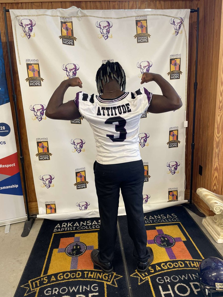 Lovemariontay Burchfield tweet media