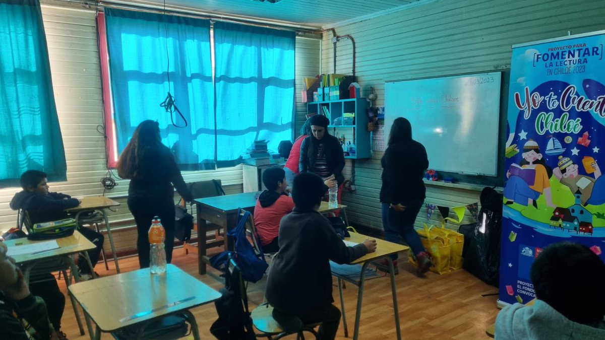 Corpocas's tweet photo. Hoy nuestras escuelas #LosÁngeles, #ManuelaCárdenas y #SanMiguel de isla #Quehui sostuvieron su #consejoescolar.
Además, nuestra área #Extraescolar llegó al sector para planificar, en conjunto, actividades deportivas y culturales para nuestras comunidades educativas. https://t.co/drWLjn0aLQ