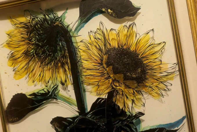 今は花の切り絵作ってます 