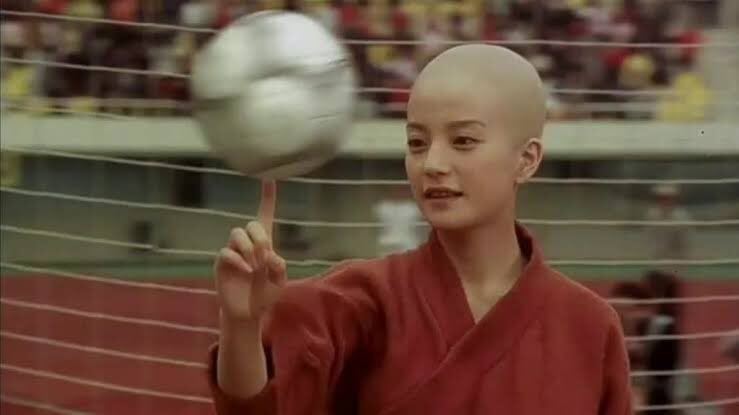 Baswa_'s tweet photo. Pitié dites moi que vous vous souvenez de Shaolin Soccer ptdrr ce film était trop drôle https://t.co/C3co3czi3O