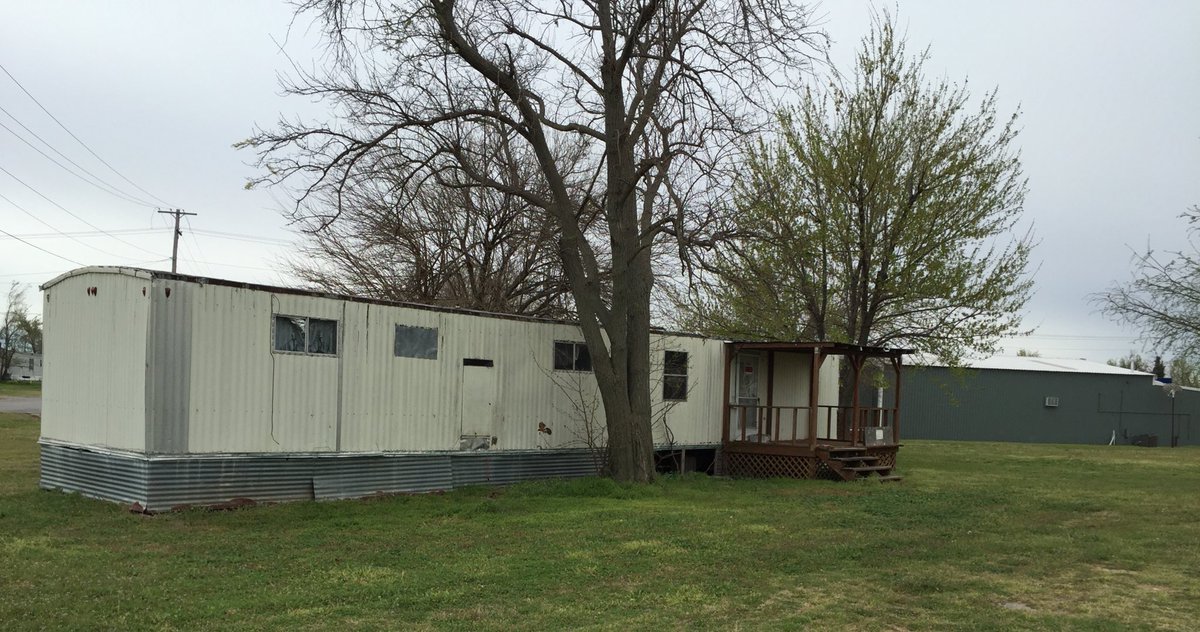 MatthewGress's tweet photo. As someone who spent his childhood growing up in a single-wide mobile home (see below), this bill is personal to me as our family and many others living in mobile homes have few extra dollars to spare, especially in a life-altering event like these park closures. 3/ https://t.co/HLt5c6pQEe