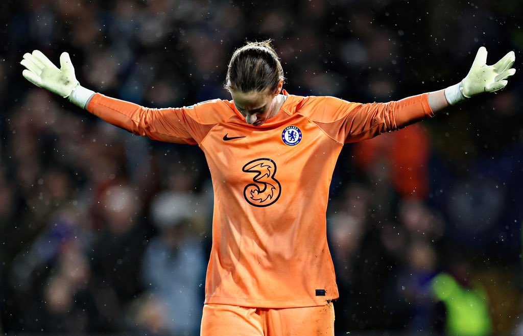 Just 7 months ago, Ann-Katrin Berger was undergoing treatment for Thyroid Cancer. Today, she’s saved 2 penalties that knock out Champions League holders Lyon and send Chelsea into the semifinals. 🧤 

What a story! 💙