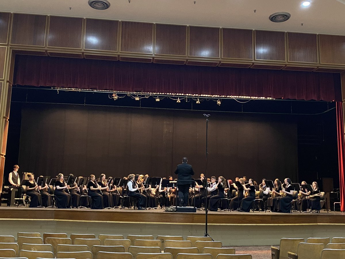 carrithers_band's tweet image. Outstanding performances from the Carrithers 6-8th grade bands at their KMEA State Performance Assessment. What a special group!!!! 💙💛🎶 #bandfam #distinguished @RobFulk @mdfw08 @CarrithersMS @Carrithers_SC