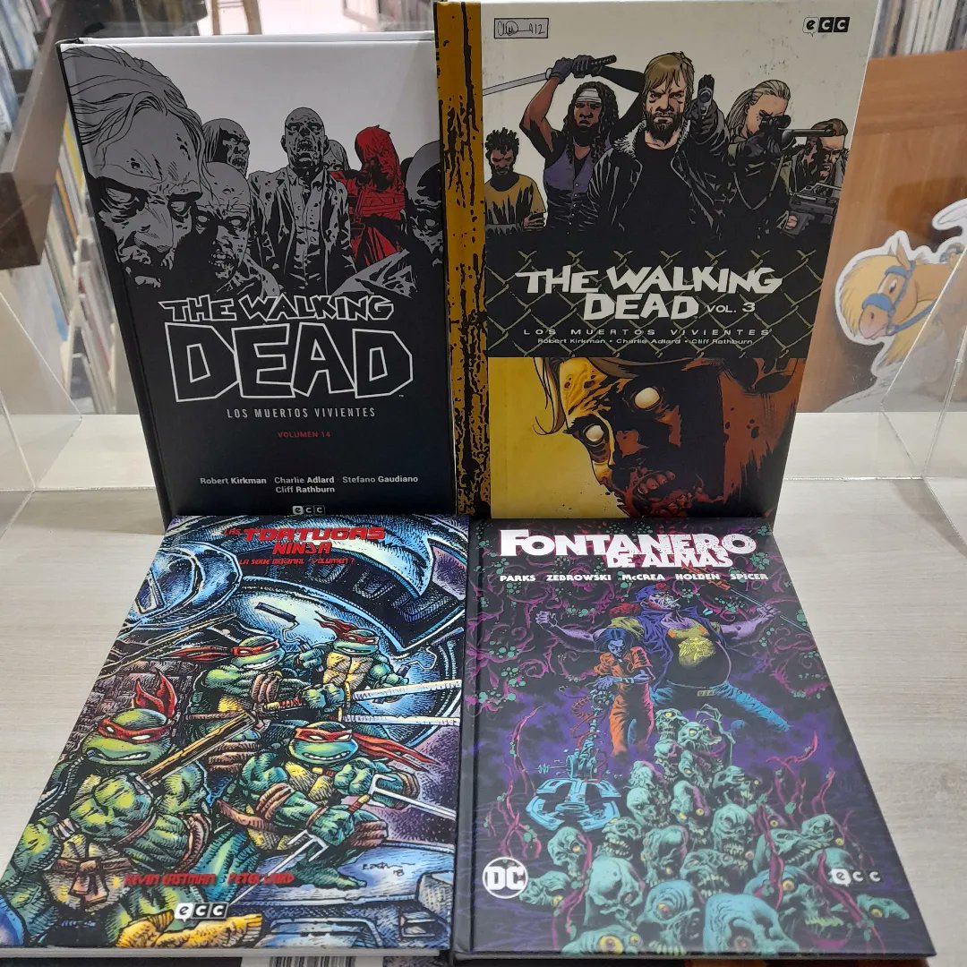 Novedades de @eccediciones 

#asteriacomics #eccediciones #batman #chipzdarsky #thewalkingdead #spawnbatman  #batmanspawn #tomking #batman1989 #sonicthehedgehog #gothamknights #tiendadecomicsvalencia