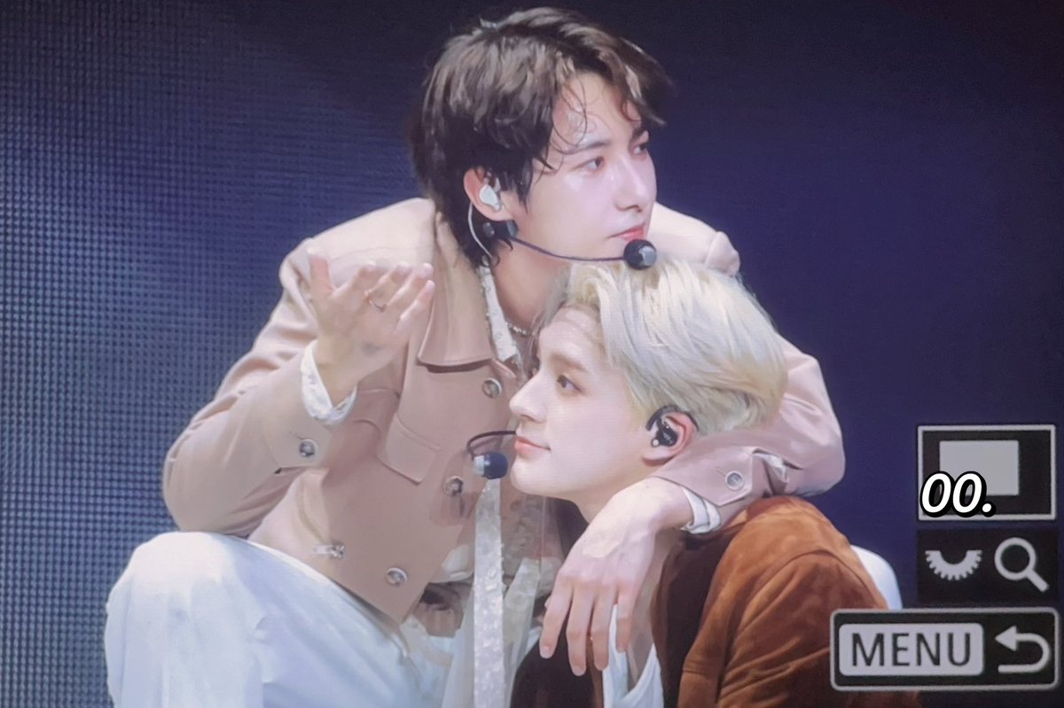 ndream00s's tweet photo. 230330 TDS2 in Paris

#런쥔 #RENJUN #제노 #JENO #NCTDREAM #NCT https://t.co/Wy3AeJ4z3e