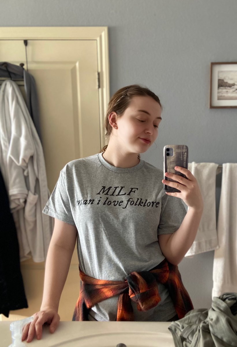 theonebrookie's tweet photo. My shirt came in for Saturday’s show! I cannot wait, third show with my mom ❤️
#ArlingtonTSTheErasTour #TaylorSwift #TaylorSwiftErasTour #TheErasTour #3weekspostpartum https://t.co/tODc09bMSw