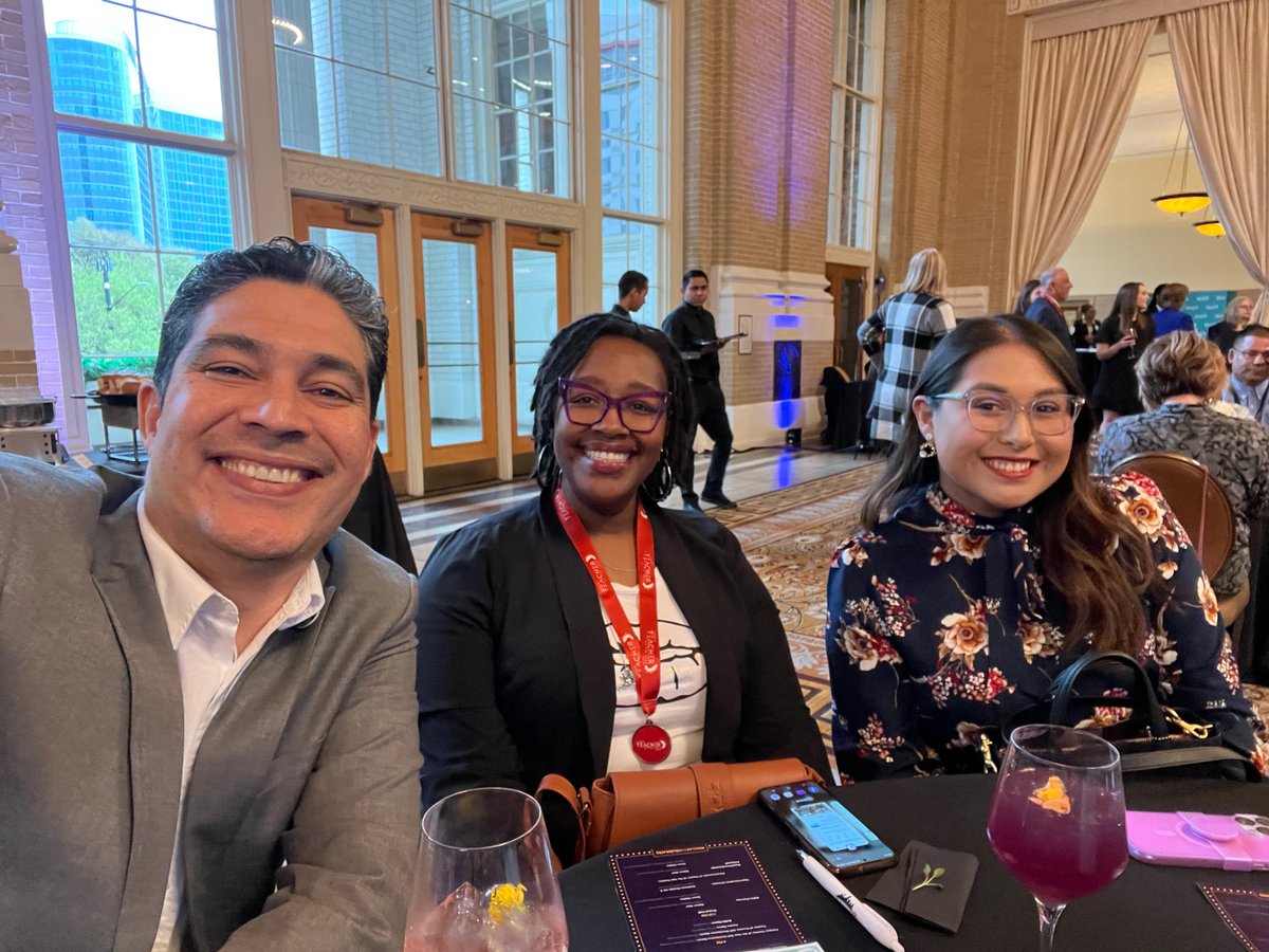 DISDBiomed's tweet photo. Celebrating with our school Teacher of the Year @stem_taylor22 and our Teacher of Promise @maestra_mayen #dallasisdcelebrates https://t.co/M0TfMdMYX4