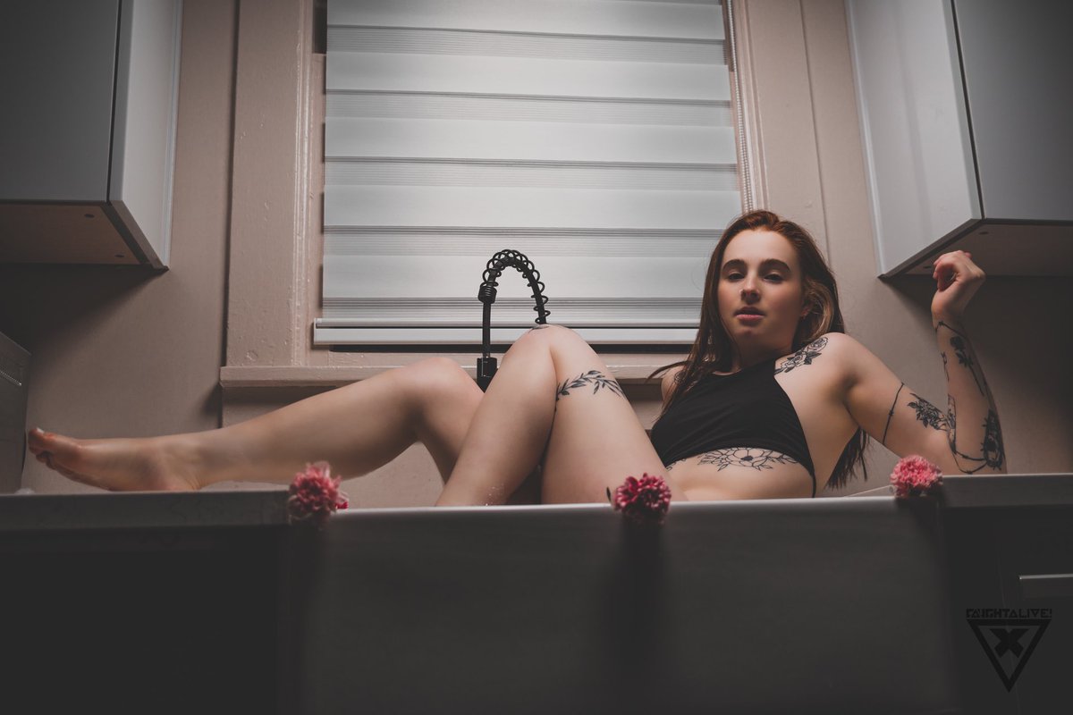 Caught Alive! Media tweet media