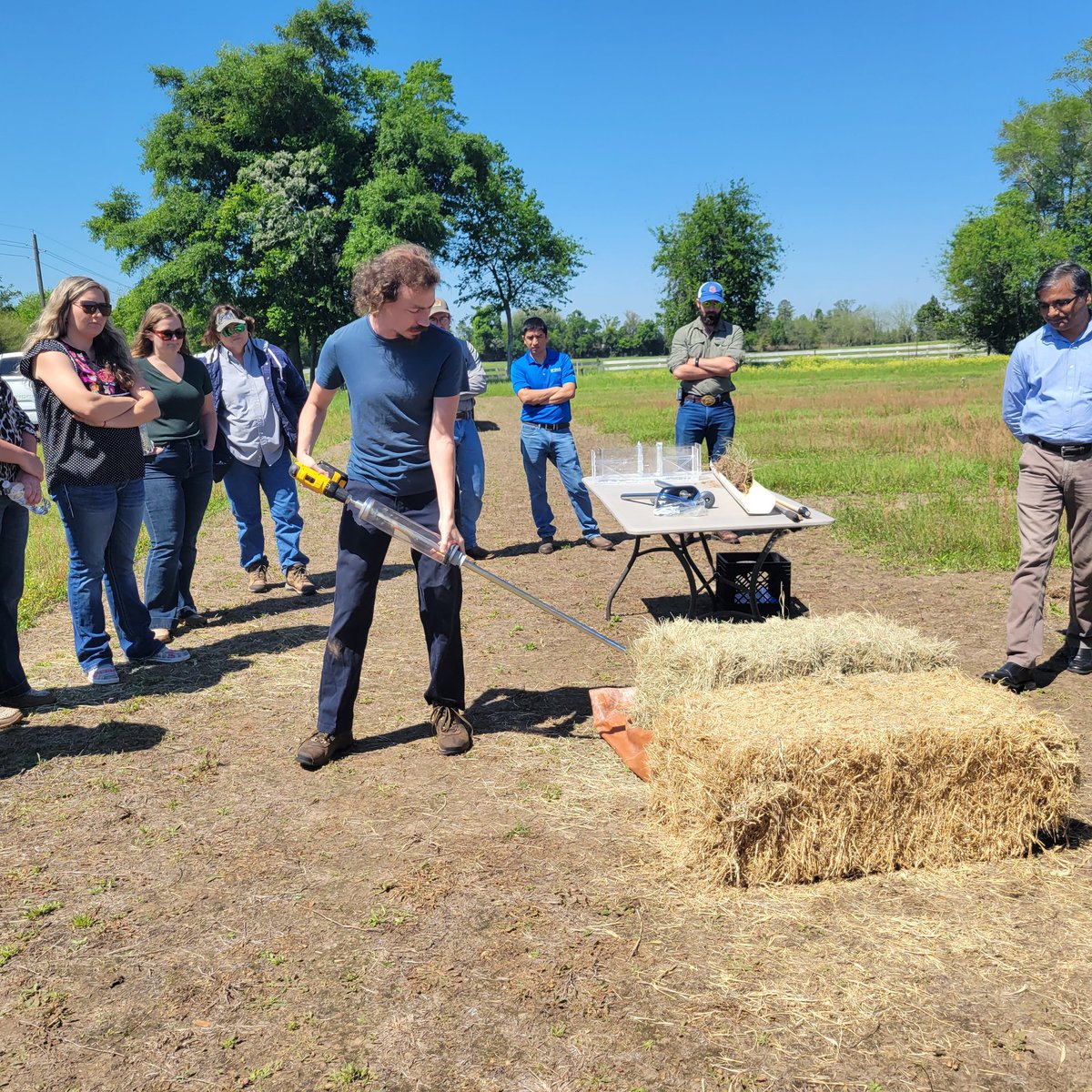GelaGonella's tweet image. Day 2 of our beef and forages research updates In-service training! We have a great day! #AgExtension  #lovemyjob @ufifasnfrec