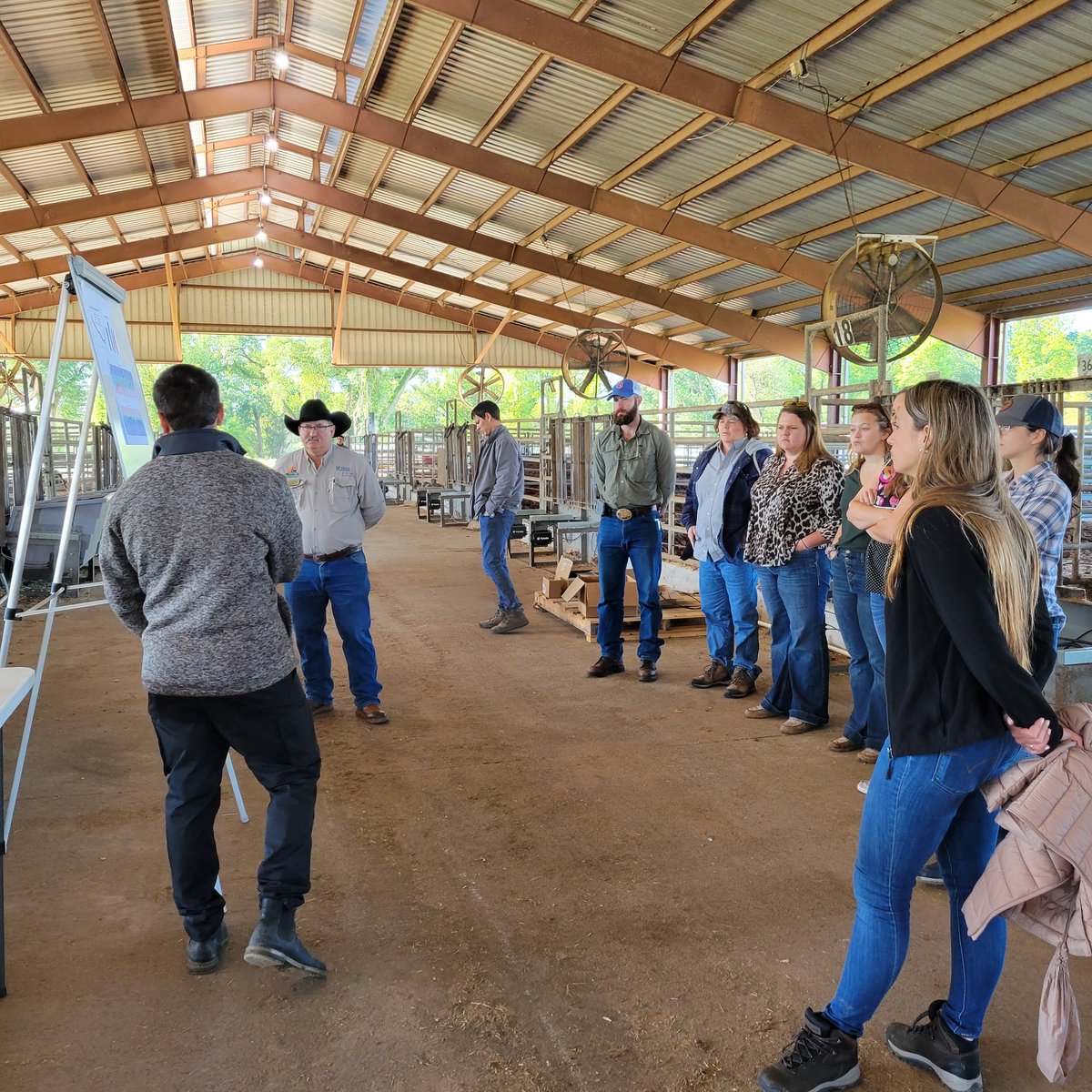 GelaGonella's tweet image. Day 2 of our beef and forages research updates In-service training! We have a great day! #AgExtension  #lovemyjob @ufifasnfrec